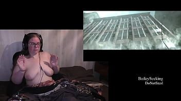 play 17. bölüm boyunca oyunda çıplak kötülük
