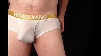 play Daddybodzstrokin mostrando una bonita tanga de bolsa transparente caliente