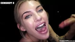 play Gloryhole Gobbler: Dixie Jewel Swallows cum como um profissional