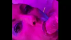 play Busty Milf cu părul roz suge pula ca un profesionist
