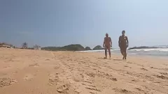 Afspelen Nudist Beach Adventure: paar geniet van openbaar naaktplezier in Mexico